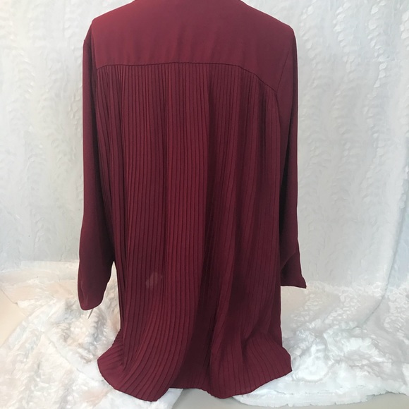 Zac + Rachel Woman burgundy vneck tunic pleats 3x - Picture 3 of 4